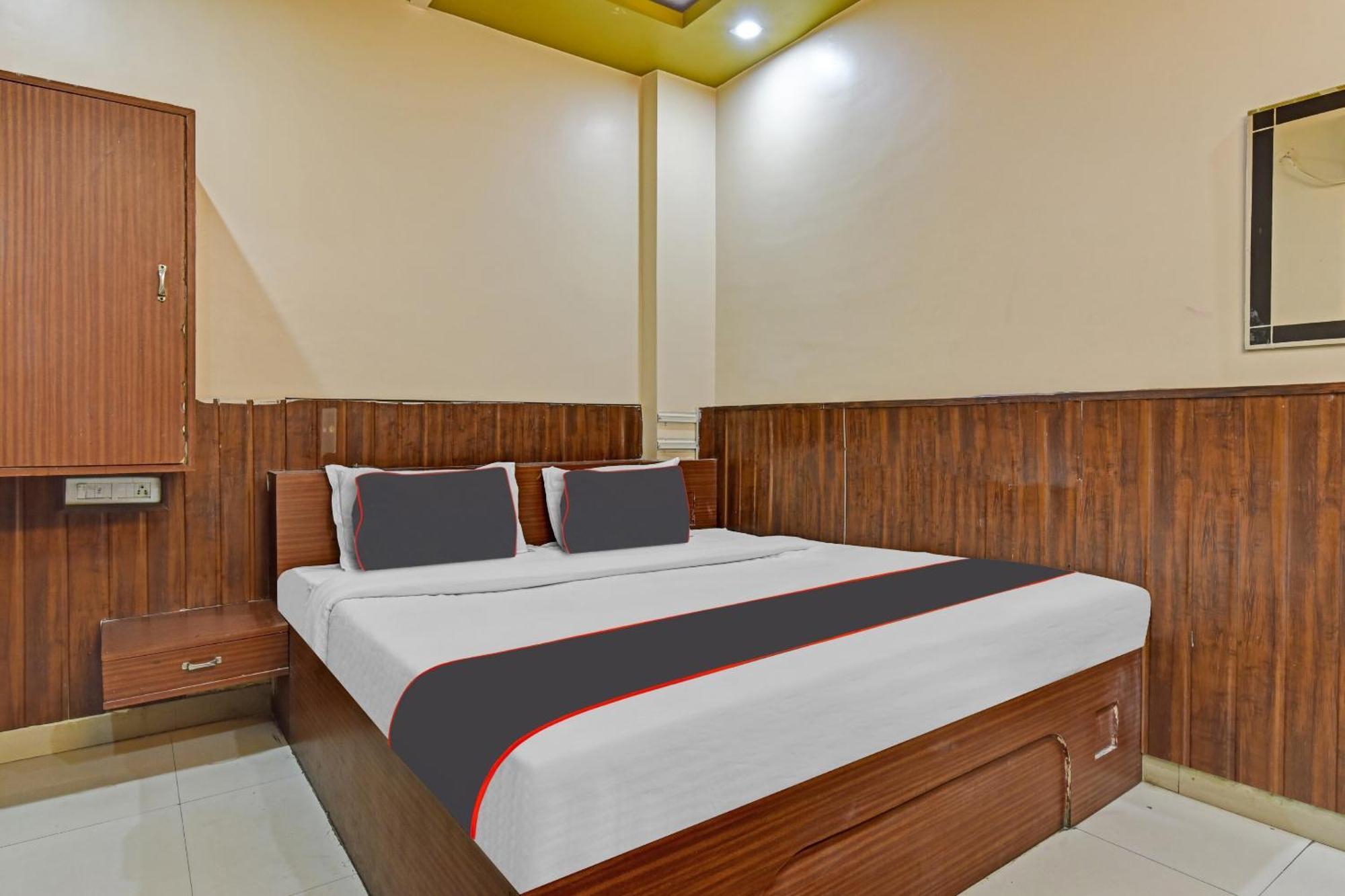 Collection O Royal Plaza Hotell Pushkar Eksteriør bilde