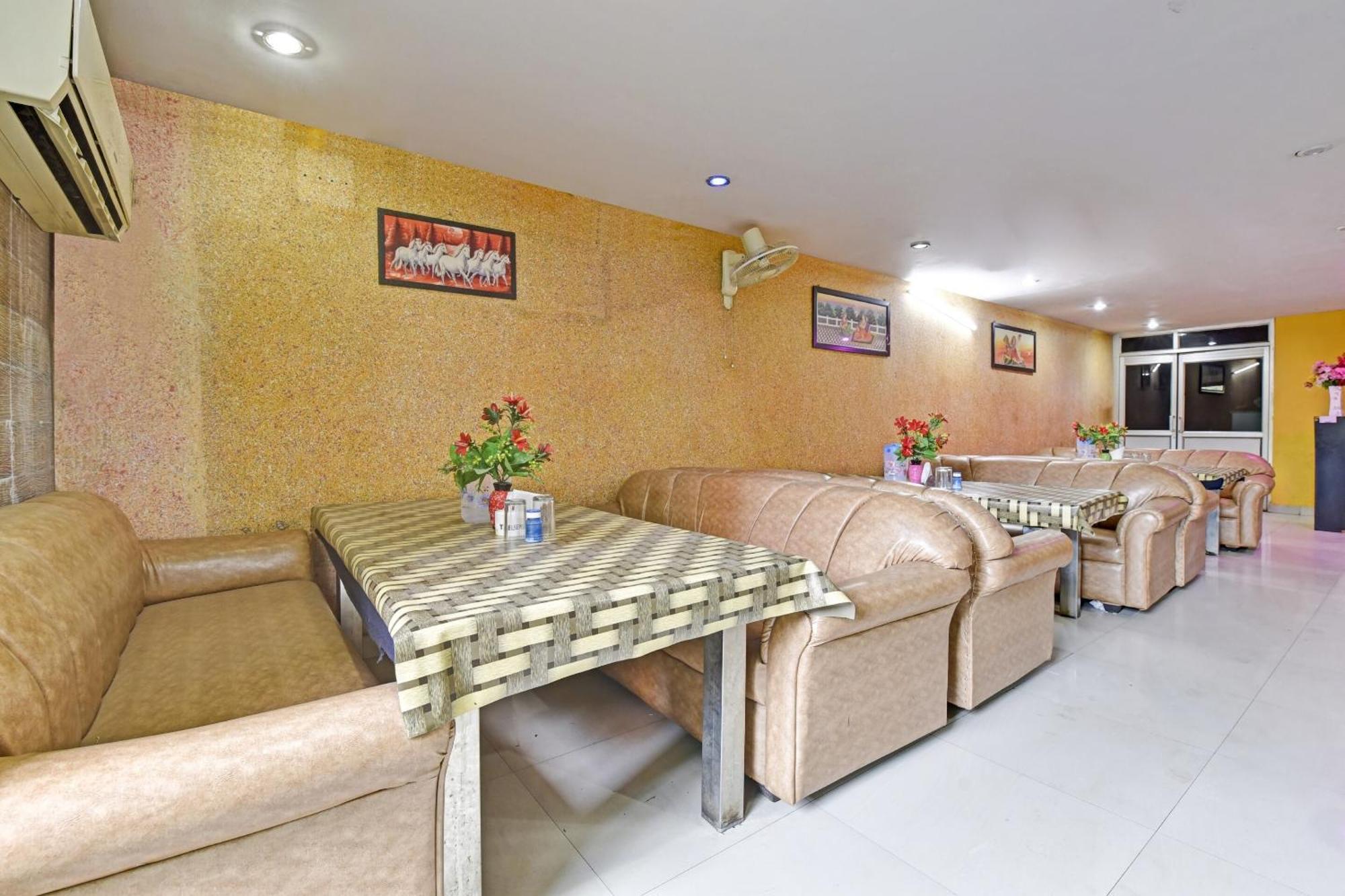 Collection O Royal Plaza Hotell Pushkar Eksteriør bilde
