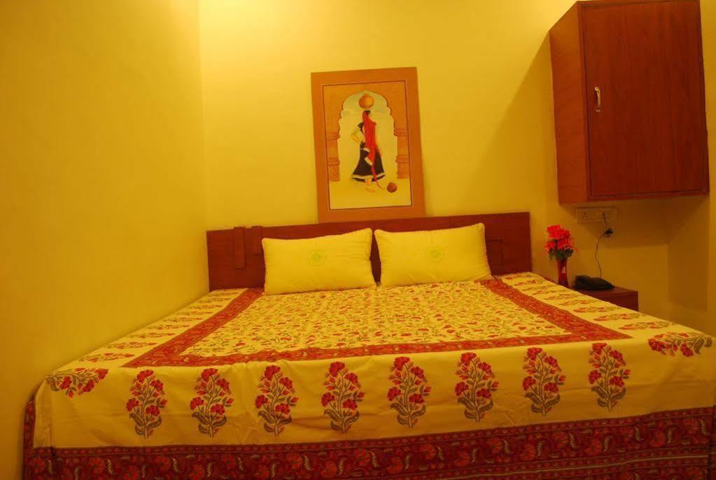 Collection O Royal Plaza Hotell Pushkar Eksteriør bilde